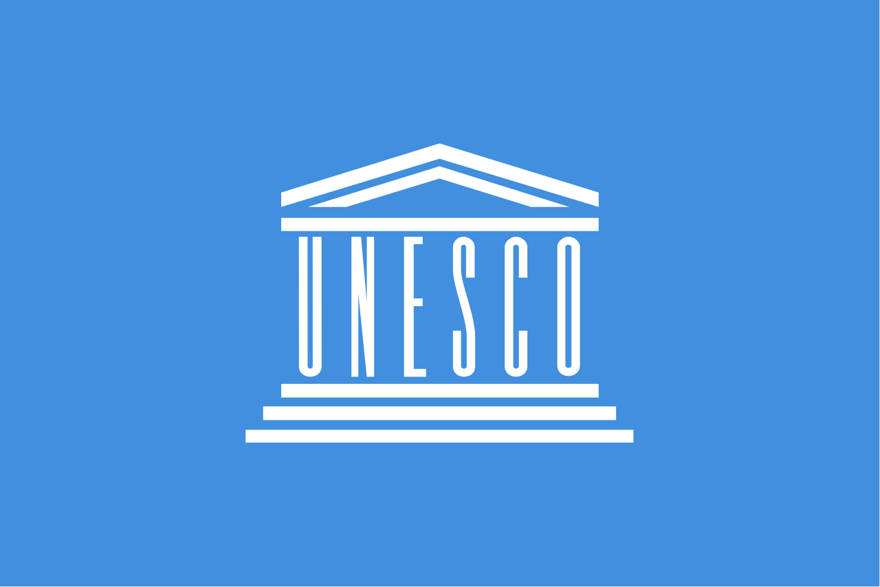 1280px-Flag_of_UNESCO.svg
